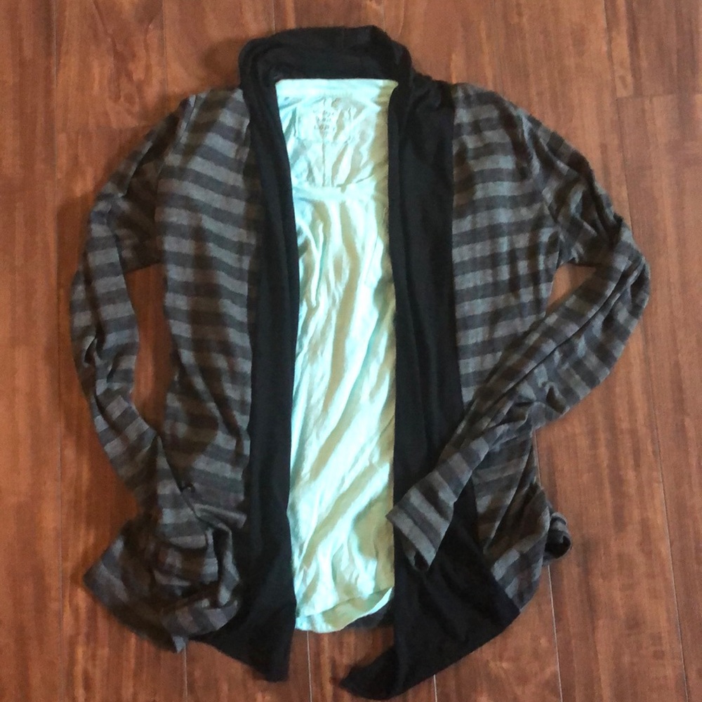 Maurice’s- Small striped open cardigan